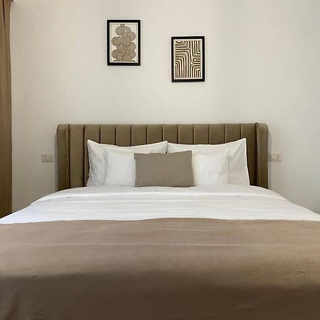 Cosy Apartments & Bistro Pufesti Eksteriør bilde